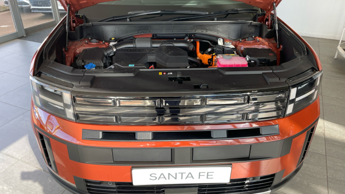 Hyundai SANTA FE 1.6 TGDi Hybrid Premium 5dr Auto Hybrid Estate - Image 8